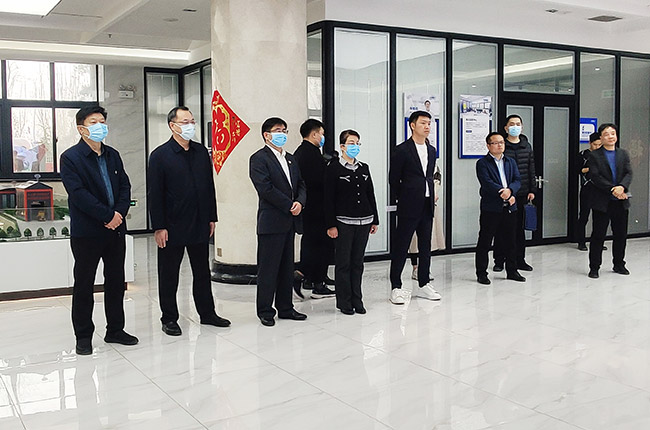 張董介紹循環(huán)建材產(chǎn)業(yè)園項(xiàng)目建設(shè)背景及應(yīng)用實(shí)踐