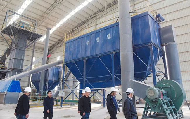參觀生產(chǎn)線除塵設(shè)備
