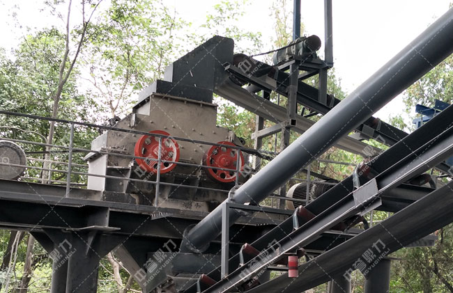 雙轉子制砂機使用現場
