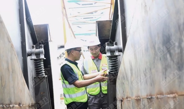 設(shè)備檢測(cè)現(xiàn)場