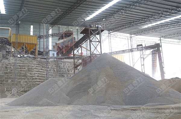 封閉的成品料區(qū)域