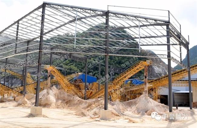 料棚封閉施工現場