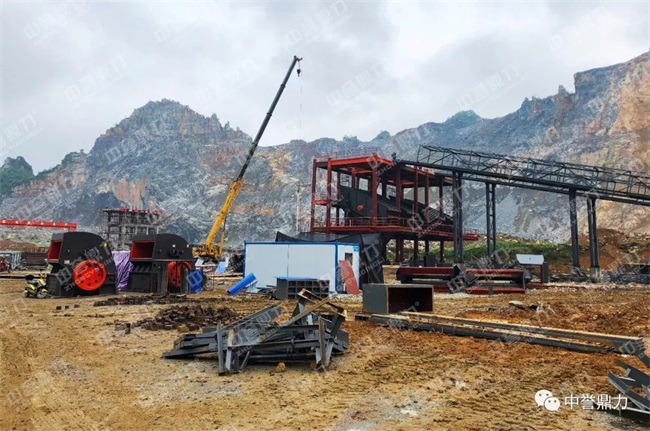 砂石骨料生產線設備進場