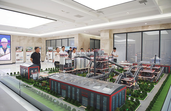 中譽鼎力五位一體循環建材產業園沙盤