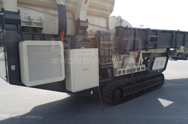 履帶移動(dòng)破碎站時(shí)產(chǎn)200噸的有哪些類型? 履帶移動(dòng)破碎站時(shí)產(chǎn)200噸的有哪些類型?